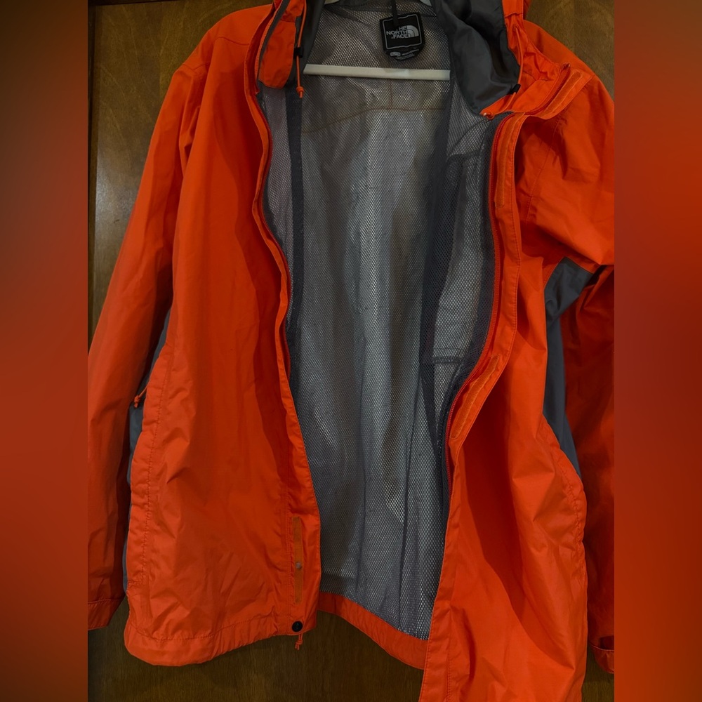 North Face rain jacket size XL - Picture 2 of 10